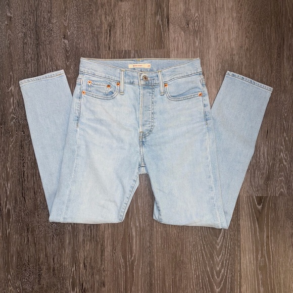 Levi's Light Blue Classic Jeans - Picture 7 of 7